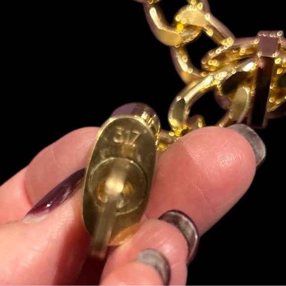 Louis Vuitton #317 Lock & Key on unbranded Gold Buckle Chain Necklace - Picture 6 of 7